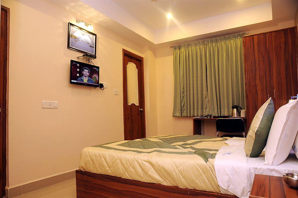 Itsy Hotels Elmas Golden Key Bangalore Exterior foto