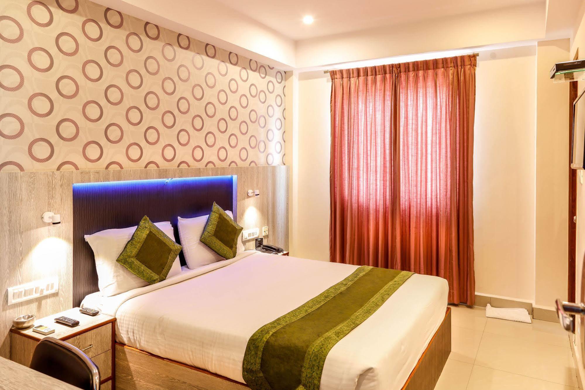 Itsy Hotels Elmas Golden Key Bangalore Exterior foto